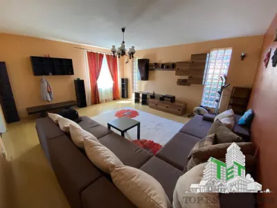 6-Bedroom Villa with Swimming Pool, 20 Minutes from Bucharest - foto 2