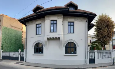 Fully Restored Brâncovenesc Villa – Elegance, Heritage & Modern Amenities - foto 12