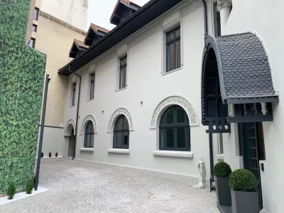 Fully Restored Brâncovenesc Villa – Elegance, Heritage & Modern Amenities - foto 15