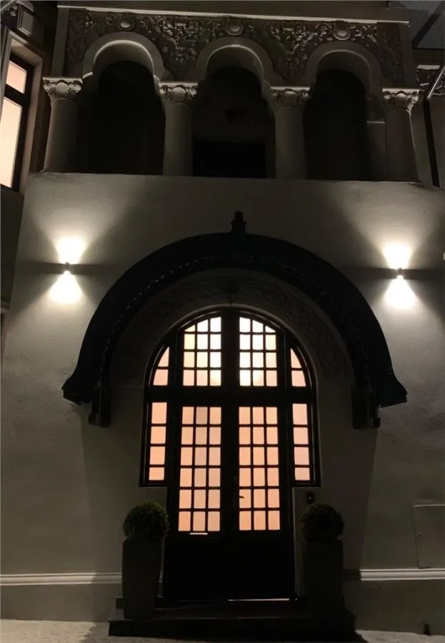 Fully Restored Brâncovenesc Villa – Elegance, Heritage & Modern Amenities - foto 18