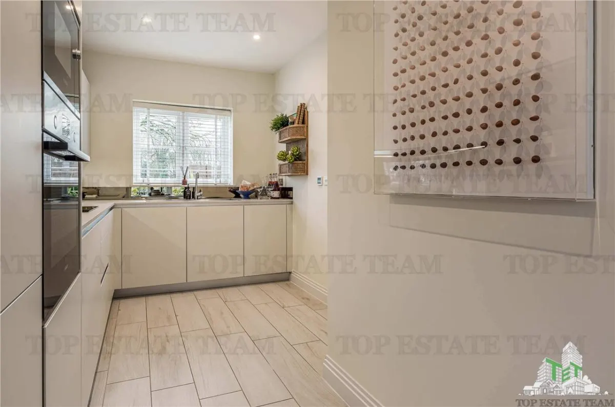 3-Bedroom House, Abbey Barn Park, Deangarden Reach, United Kingdom - foto 6
