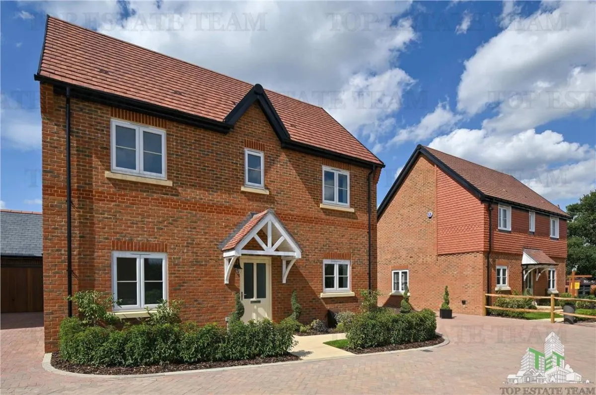 4-Bedroom House, Abbey Barn Park, High Wycombe, United Kingdom - foto 14