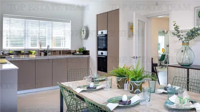 4-Bedroom House, Abbey Barn Park, High Wycombe, United Kingdom - foto 6