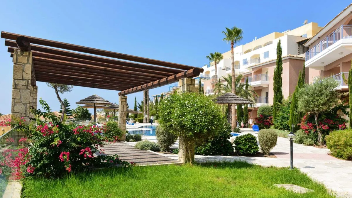 Apartment for Sale in Paphos, Cyprus - foto 2