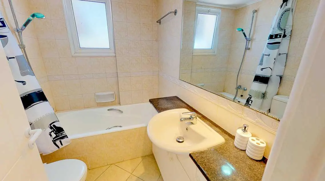 Apartment for Sale in Paphos, Cyprus - foto 13