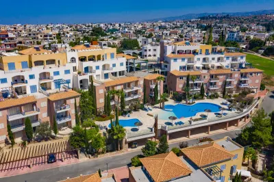 Apartment for Sale in Paphos, Cyprus - foto 2
