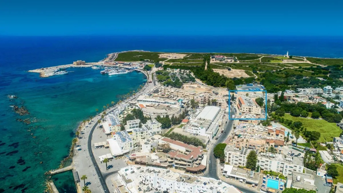 Commercial Space for Sale in Paphos, Cyprus - foto 1