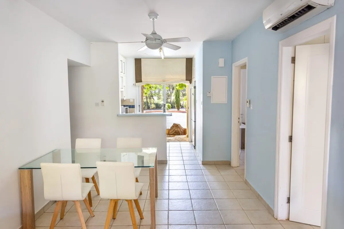Apartment for Sale in Paphos, Cyprus - foto 1