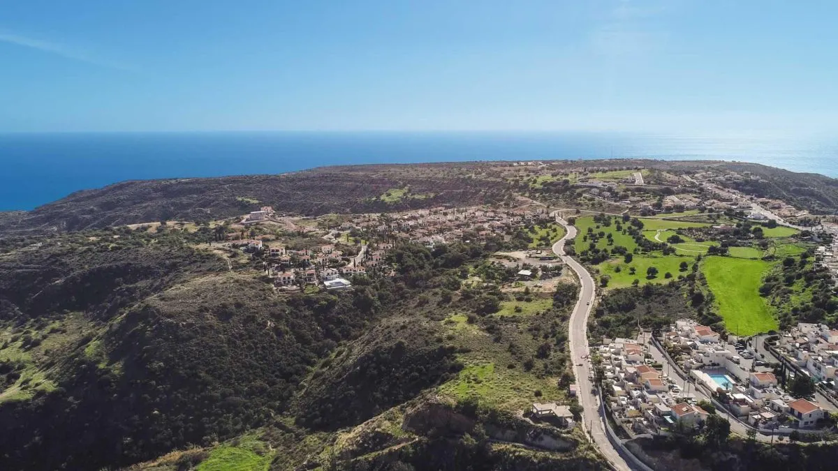 Land for Sale in Limassol, Cyprus - foto 8