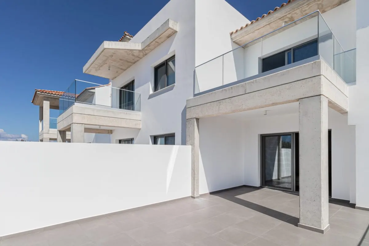 Apartment for Sale in Paphos, Cyprus - foto 2