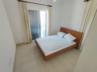 Apartment for Sale in Paphos, Cyprus - foto 2
