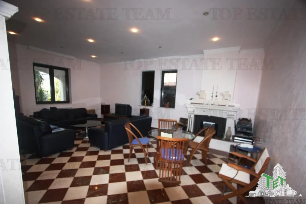 Villa for Sale in Kotor, Montenegro - foto 19