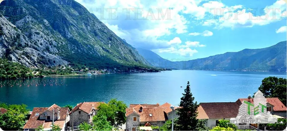 Hotel for Sale in Kotor, Montenegro - foto 1