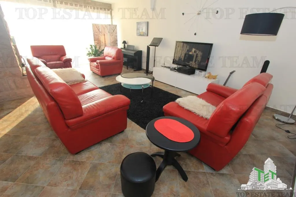 Villa for Sale in Budva, Montenegro - foto 10