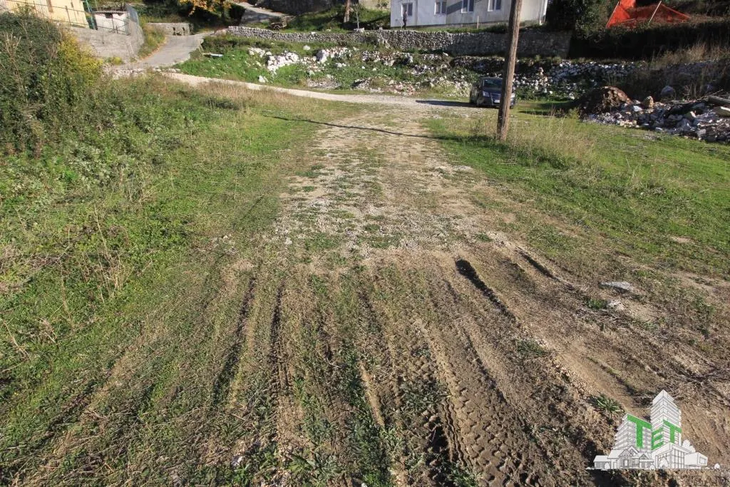 Building Land for Sale in Kotor, Montenegro - foto 1