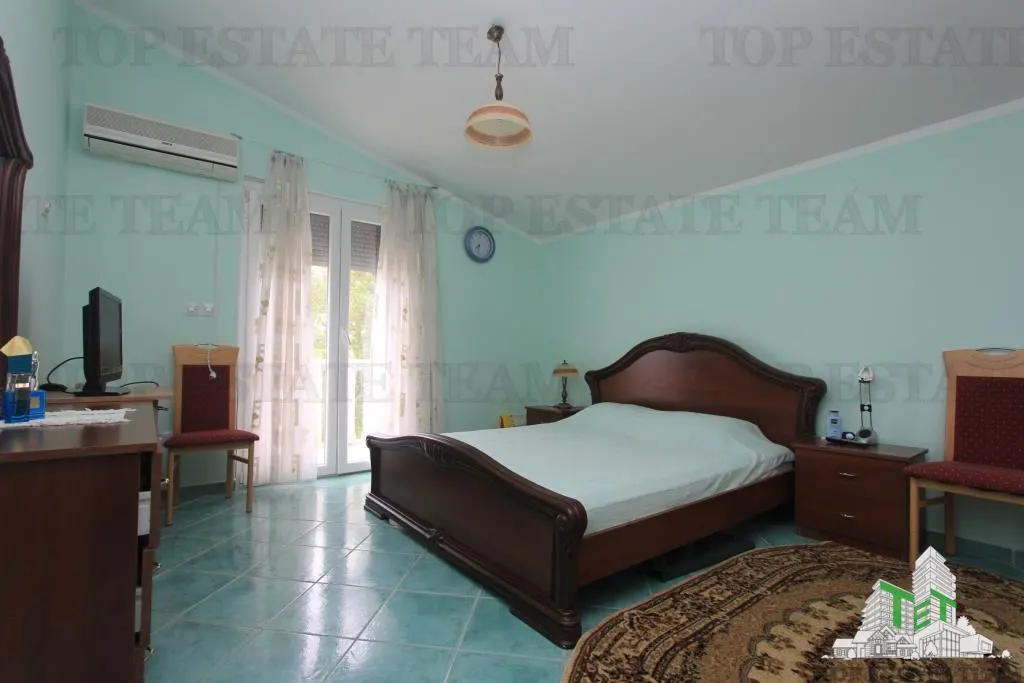 Apartment for Sale in Budva, Montenegro - foto 6