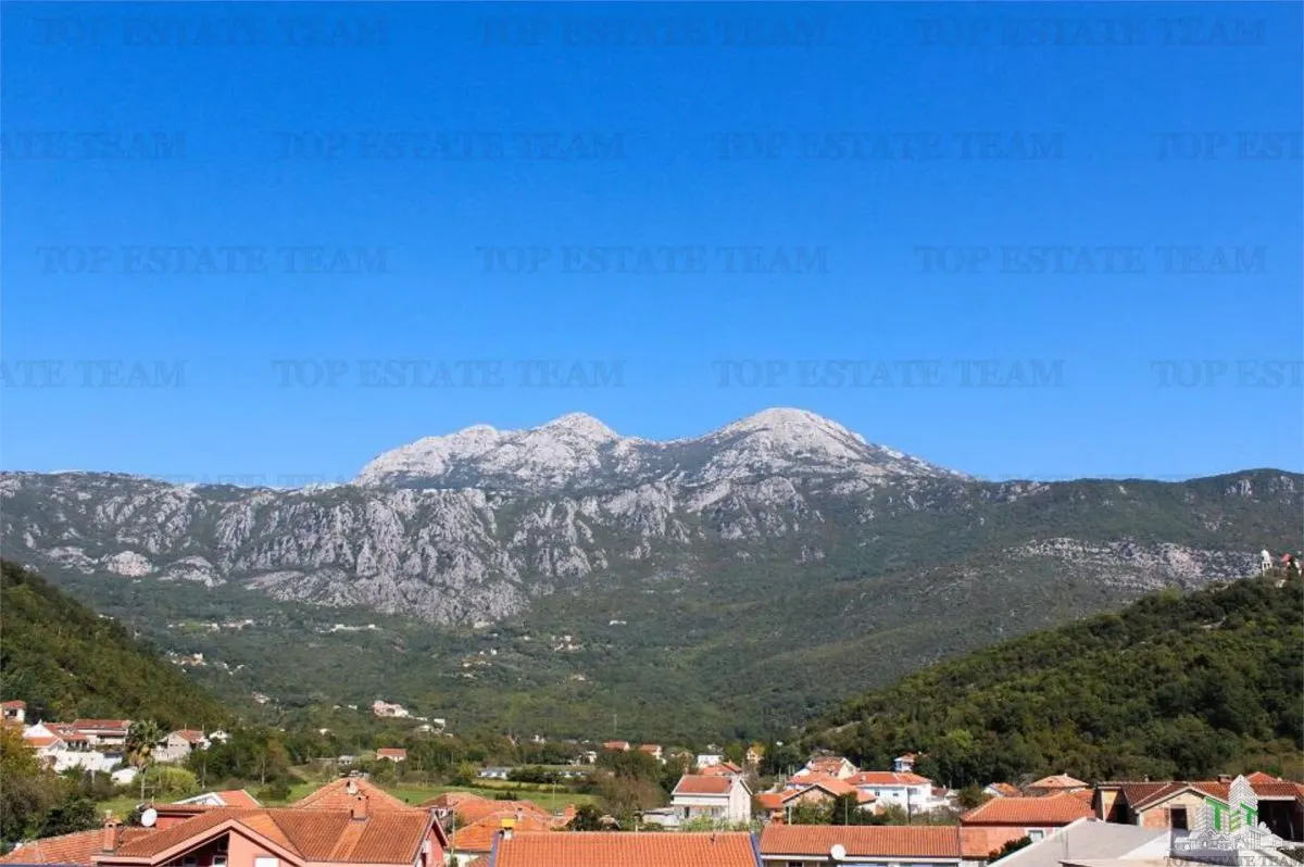 Apartment for Sale in Herceg-Novi, Montenegro - foto 5