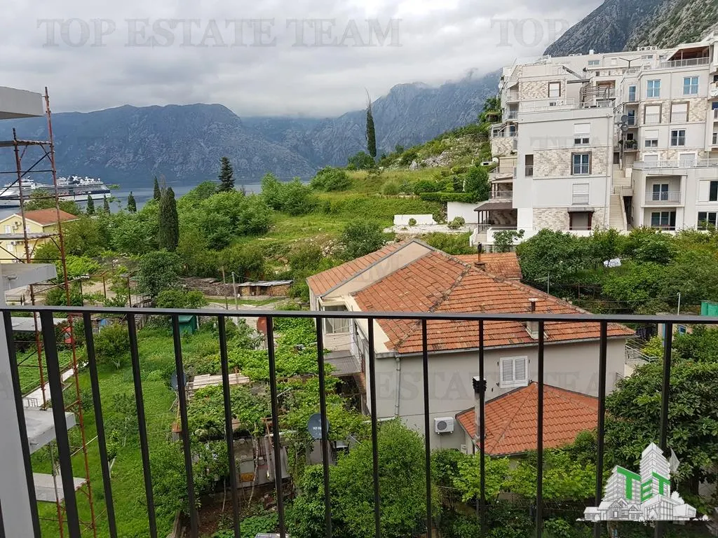 Apartment for Sale in Kotor, Montenegro - foto 14