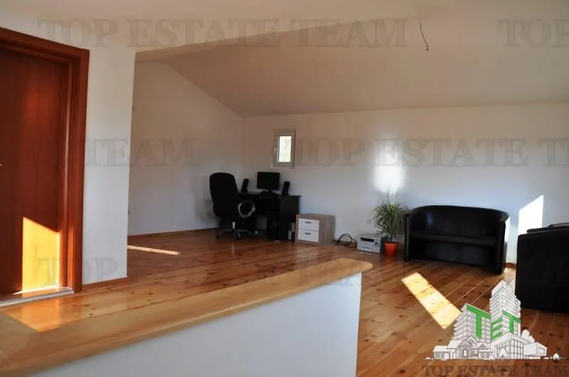 Villa for Sale in Herceg-Novi, Montenegro - foto 11