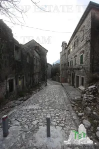Villa for Sale in Kotor, Montenegro - foto 4