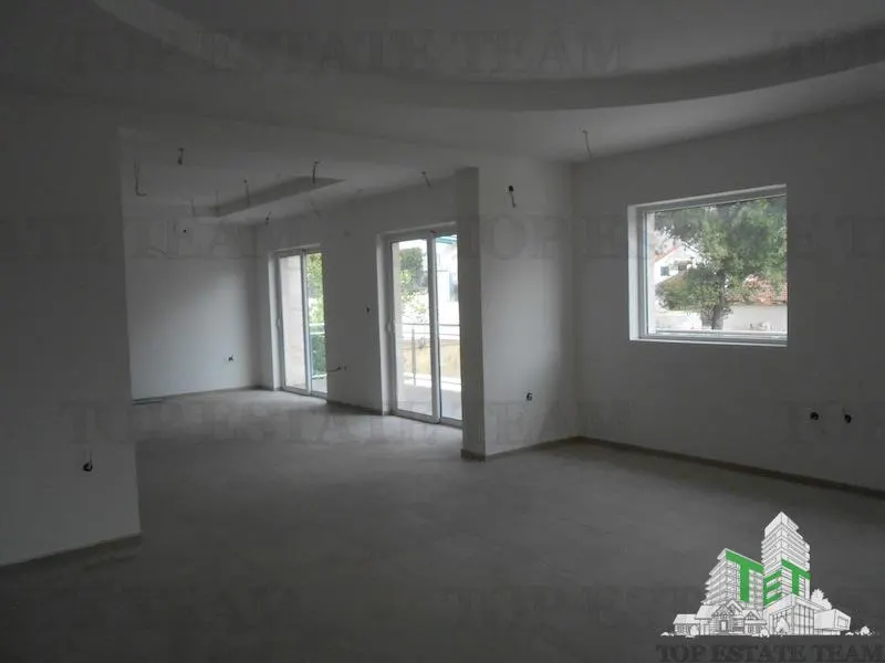 Villa for Sale in Kotor, Montenegro - foto 4