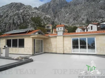 Villa for Sale in Kotor, Montenegro - foto 9