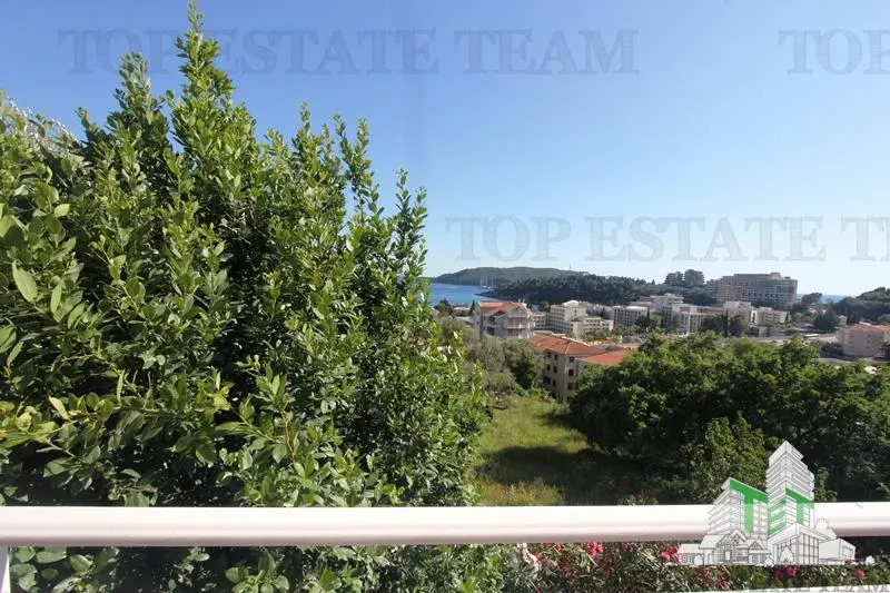 Villa for Sale in Budva, Montenegro - foto 4