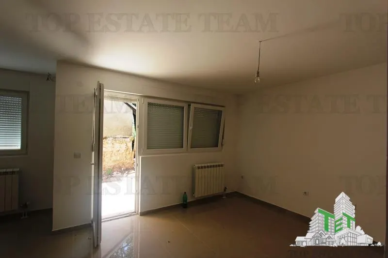 Villa for Sale in Herceg-Novi, Montenegro - foto 3