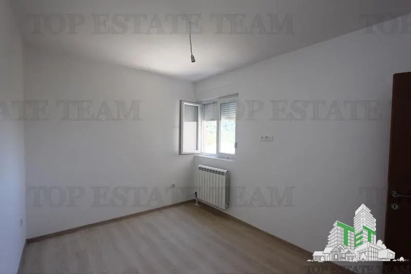 Villa for Sale in Herceg-Novi, Montenegro - foto 9
