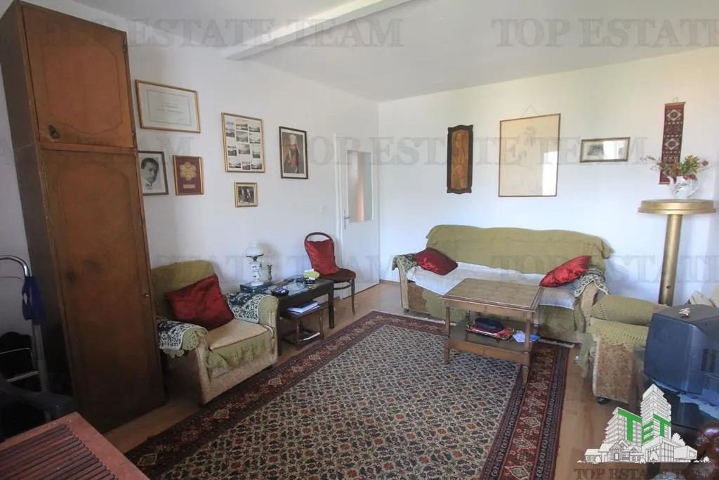 Apartment for Sale in Kotor, Montenegro - foto 2