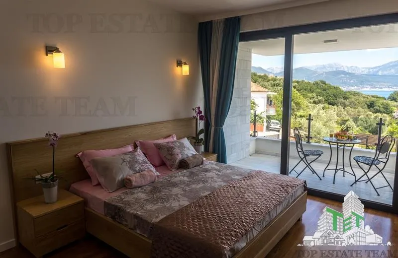 Villa for Sale in Herceg-Novi, Montenegro - foto 5