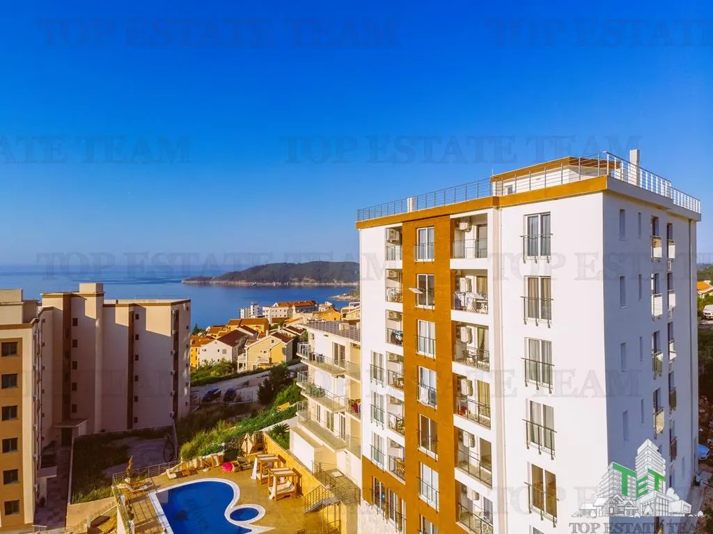 Apartment for Sale in Budva, Montenegro - foto 1