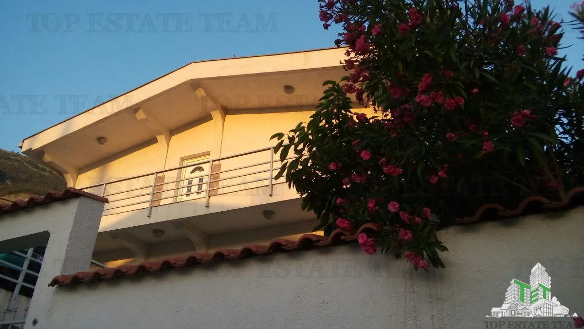 Villa for Sale in Bar, Montenegro - foto 2