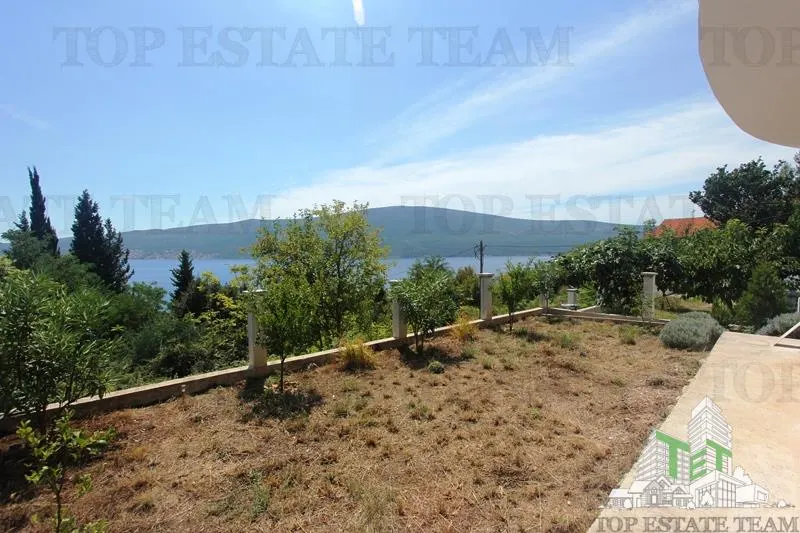 Villa for Sale in Herceg-Novi, Montenegro - foto 14
