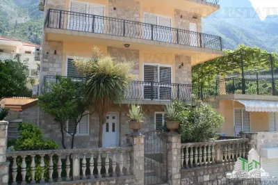 Villa for Sale in Kotor, Montenegro - foto 2