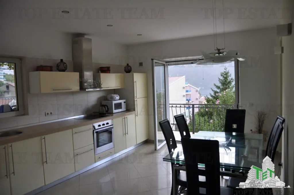 Villa for Sale in Kotor, Montenegro - foto 13