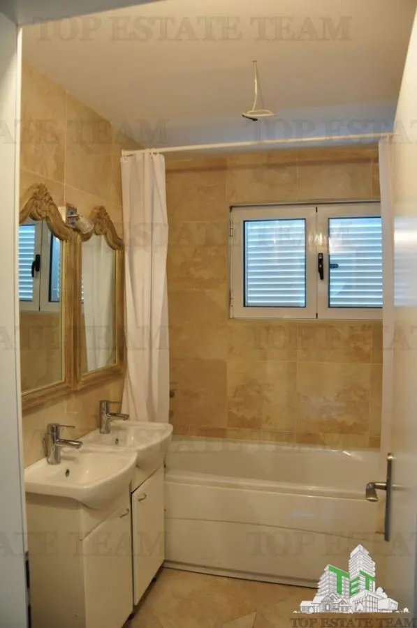Villa for Sale in Kotor, Montenegro - foto 17