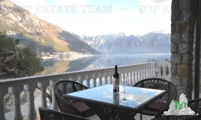 Villa for Sale in Kotor, Montenegro - foto 3