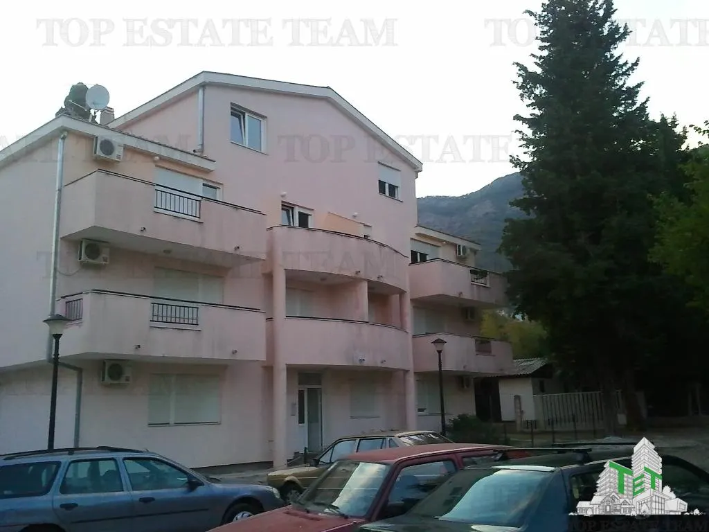 Apartment for Sale in Herceg-Novi, Montenegro - foto 8