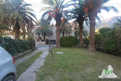 Villa for Sale in Kotor, Montenegro - foto 2
