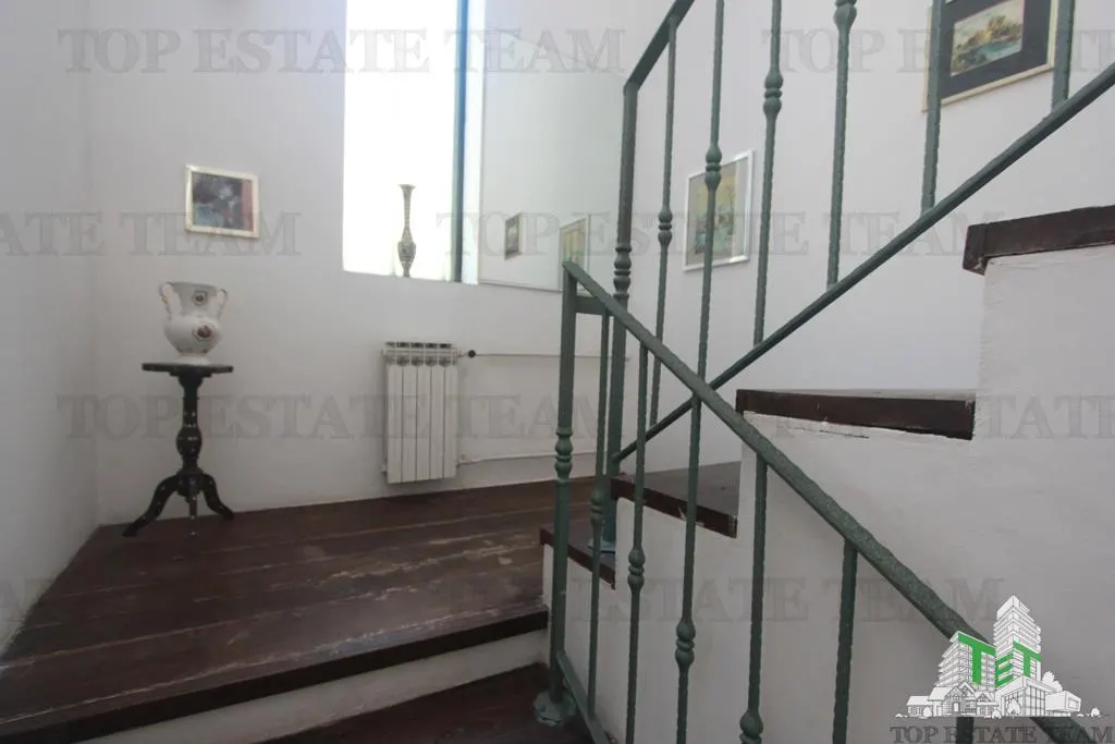 Villa for Sale in Kotor, Montenegro - foto 15