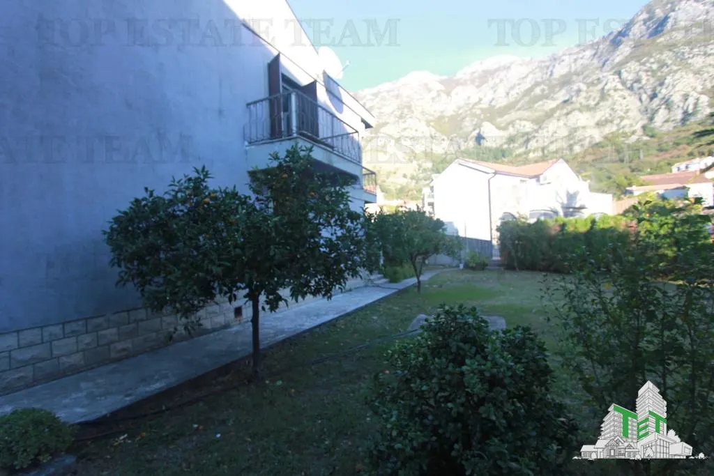 Villa for Sale in Kotor, Montenegro - foto 3