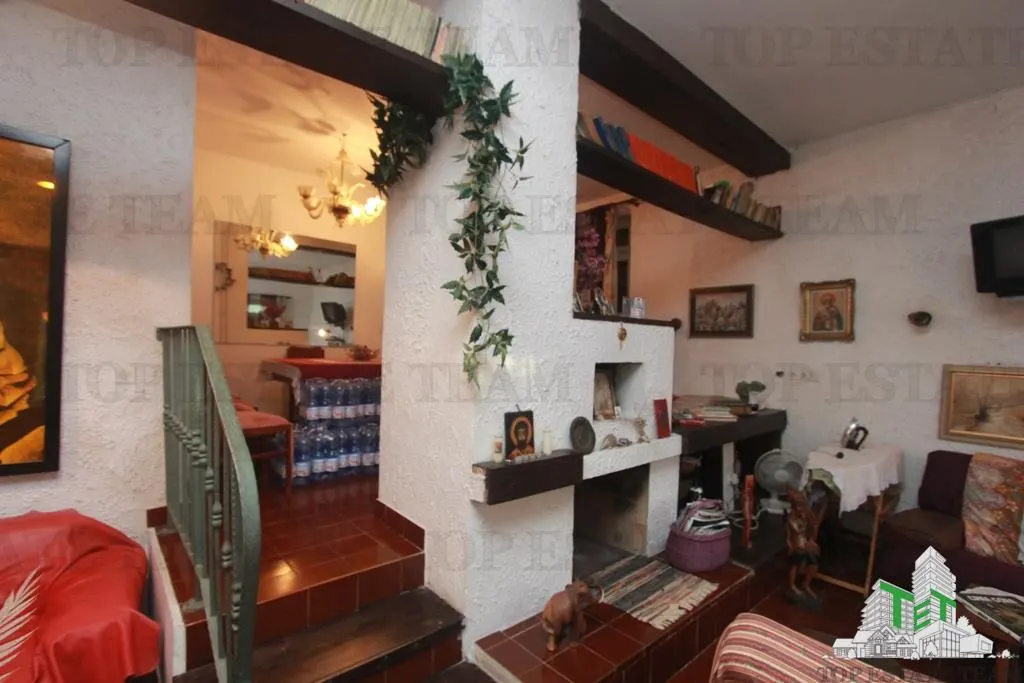 Villa for Sale in Kotor, Montenegro - foto 8