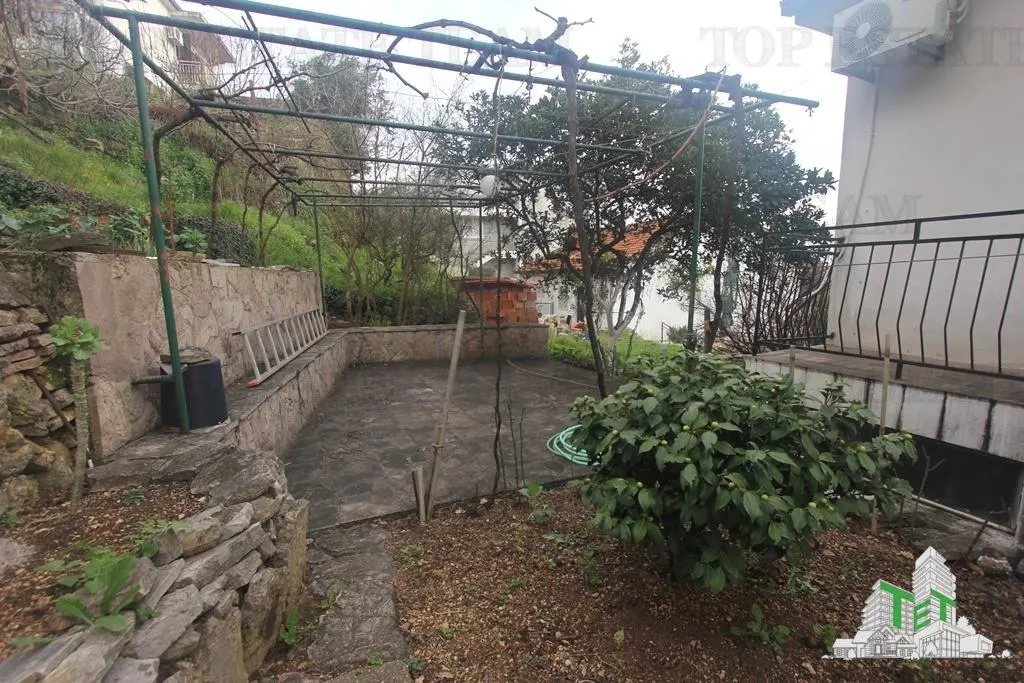 Villa for Sale in Herceg-Novi, Montenegro - foto 5