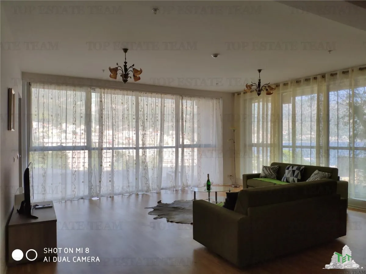 Apartment for Sale in Budva, Montenegro - foto 1