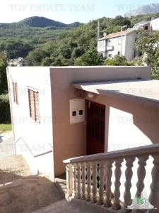 Villa for Sale in Herceg-Novi, Montenegro - foto 4