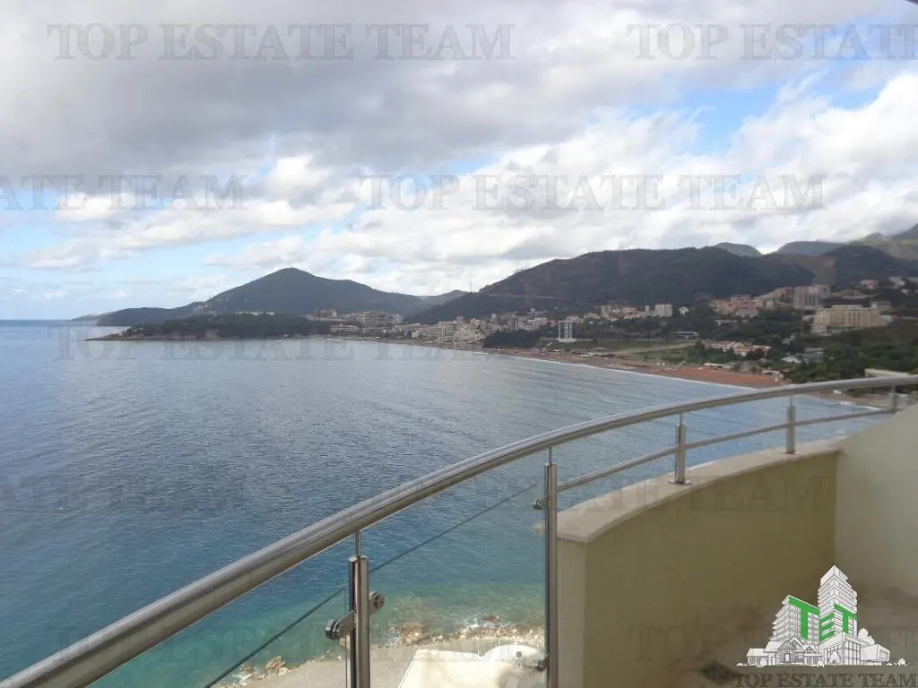 Apartment for Sale in Budva, Montenegro - foto 1