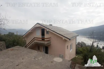 Villa for Sale in Herceg-Novi, Montenegro - foto 11
