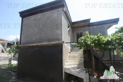 Villa for Sale in Bar, Montenegro - foto 2