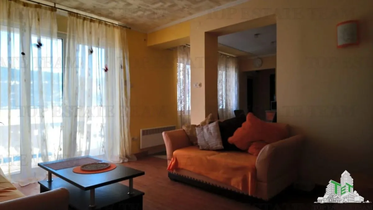Apartment for Sale in Herceg-Novi, Montenegro - foto 11